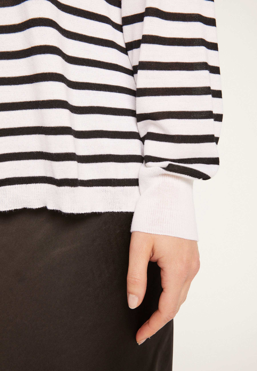 Blusa marinheira de lã merino com decote em V - Rex