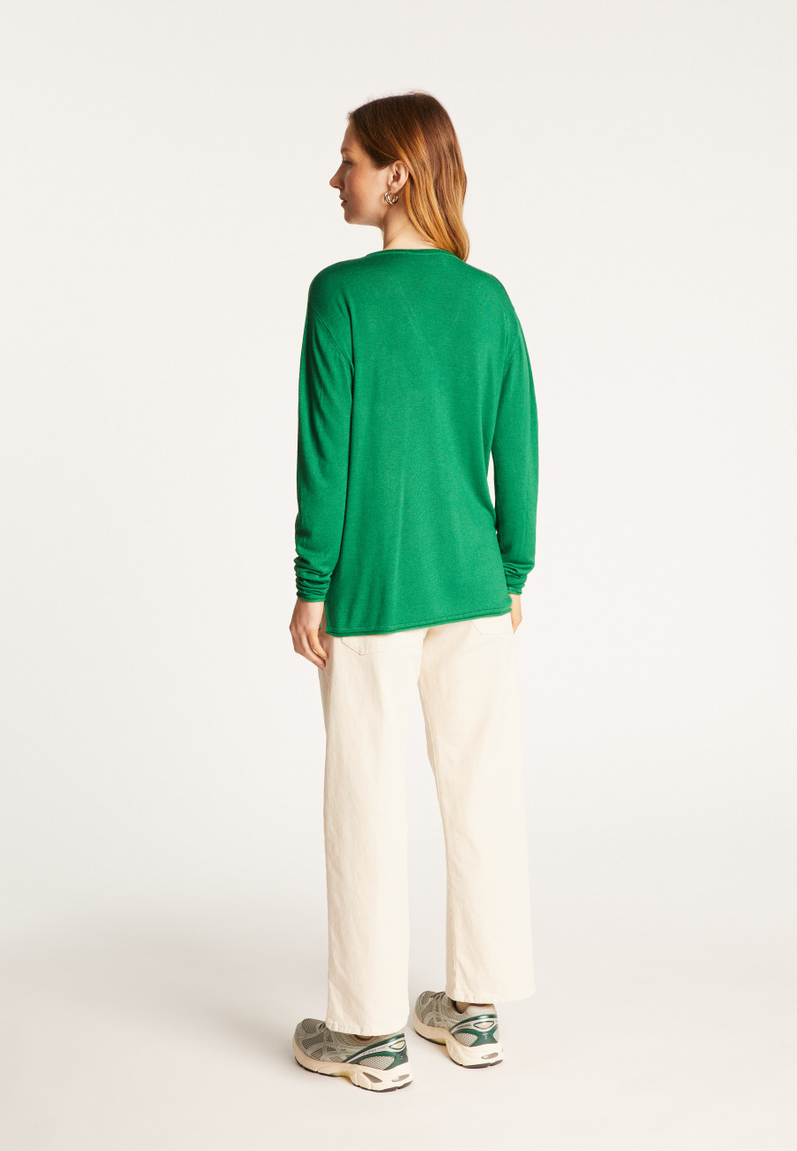 Camiseta Cashmere com gola V e fibra de bambu - Aeline