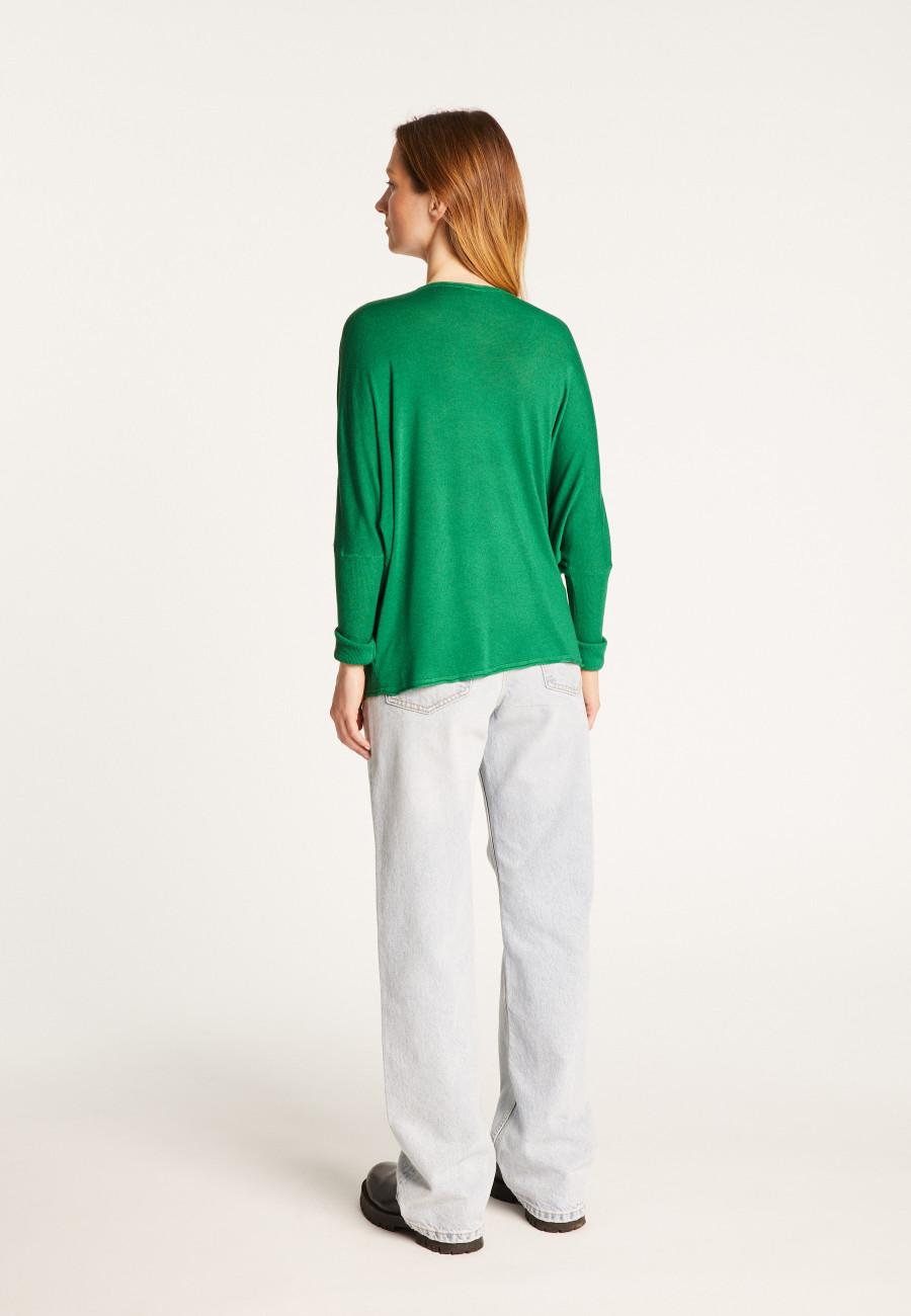 Camiseta oversized com decote em V em fibra de cashmere de bambu - Rica