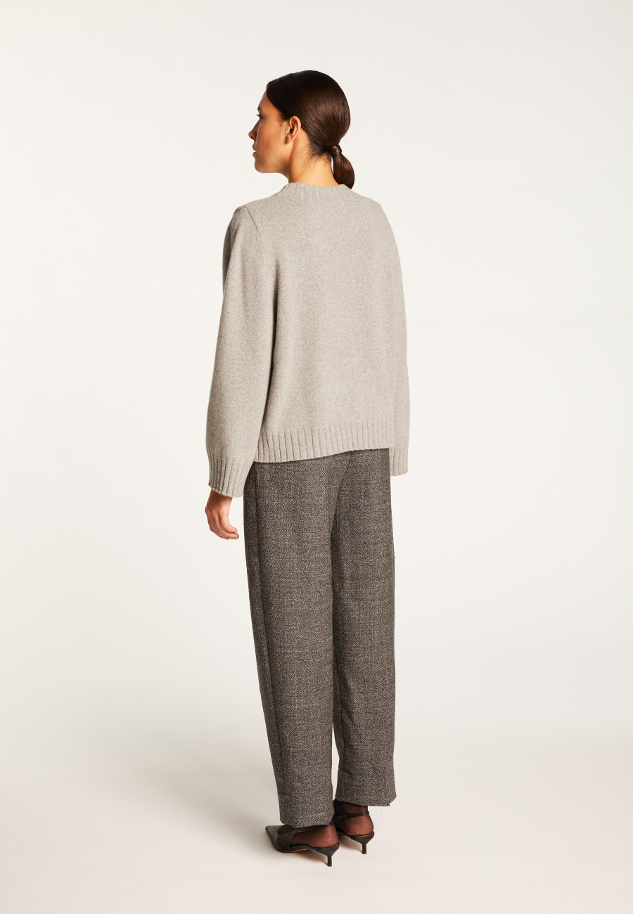 Suéter curto com gola redonda em cashmere - Vicky