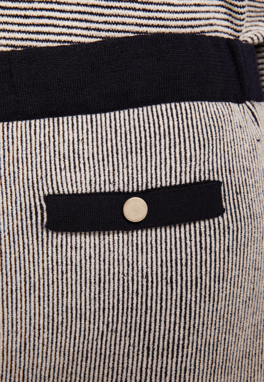 Saia curta de lã e veludo - Regina