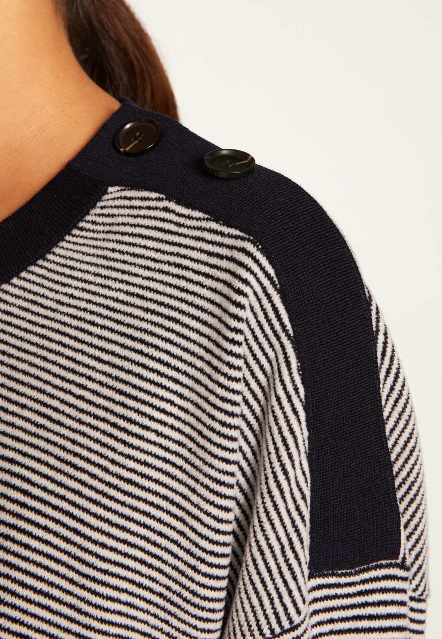 Suéter de lã e veludo com botões nos ombros - Rochelle