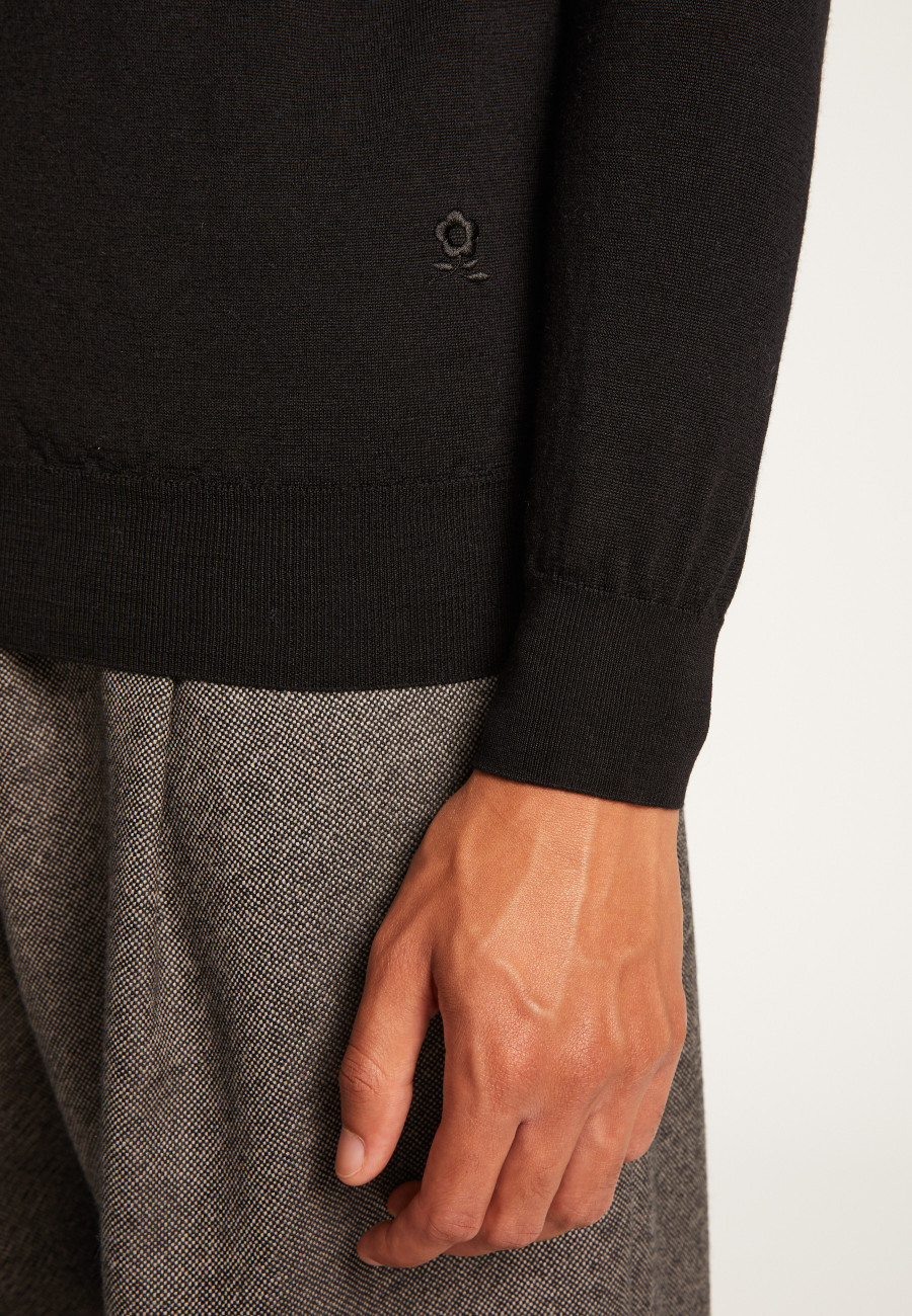 Merino Wool V-Neck Sweater - Elmo