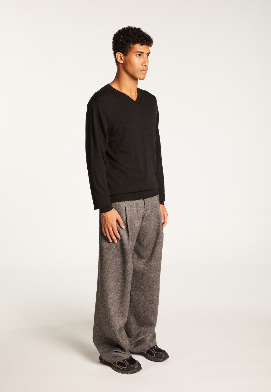 Merino Wool V-Neck Sweater - Elmo