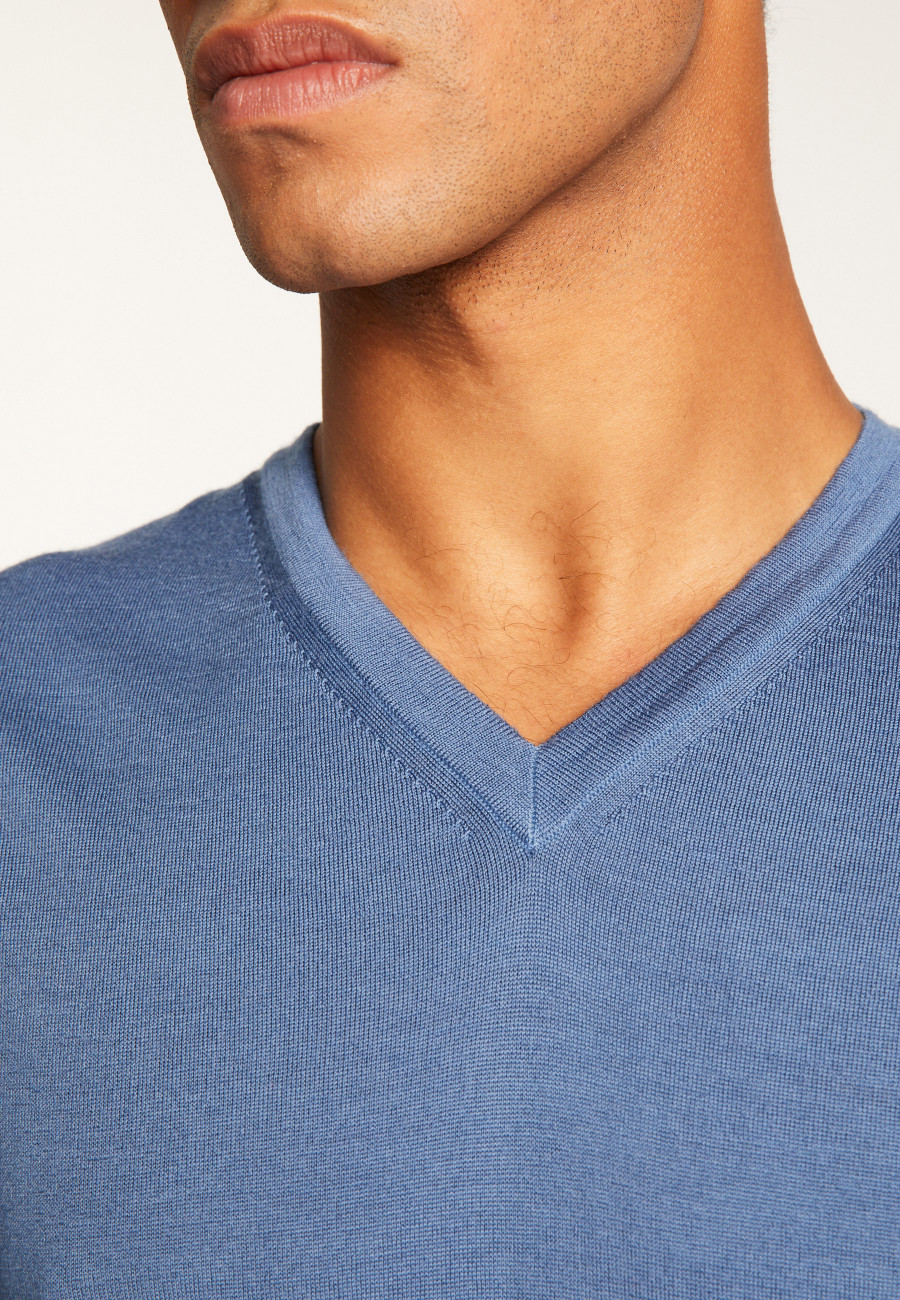 Merino Wool V-Neck Sweater - Elmo