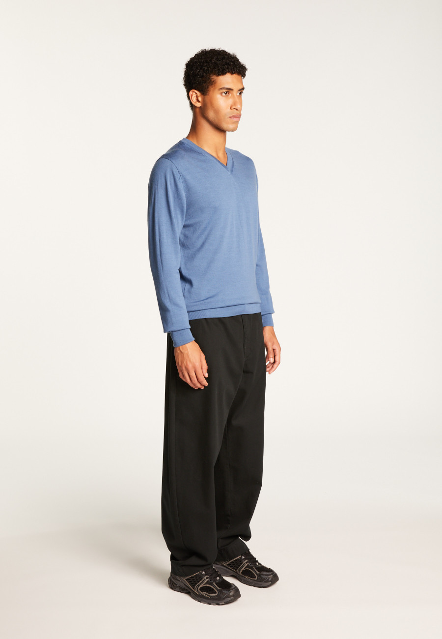 Suéter de lã merino com decote em V - Elmo