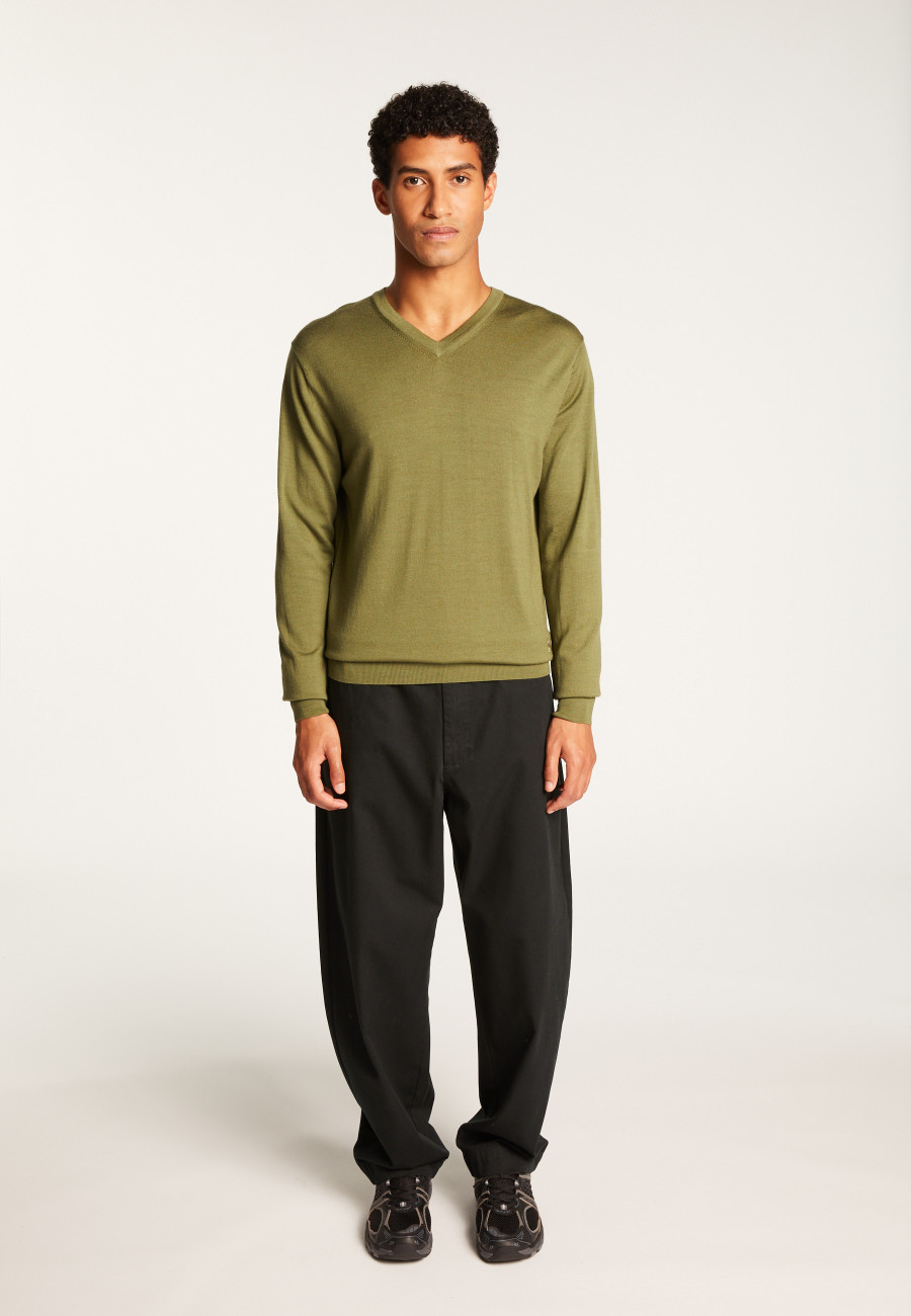 Merino Wool V-Neck Sweater - Elmo