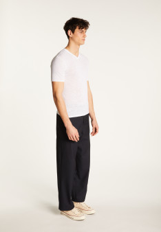 Cotton V-neck T-shirt - Reuben