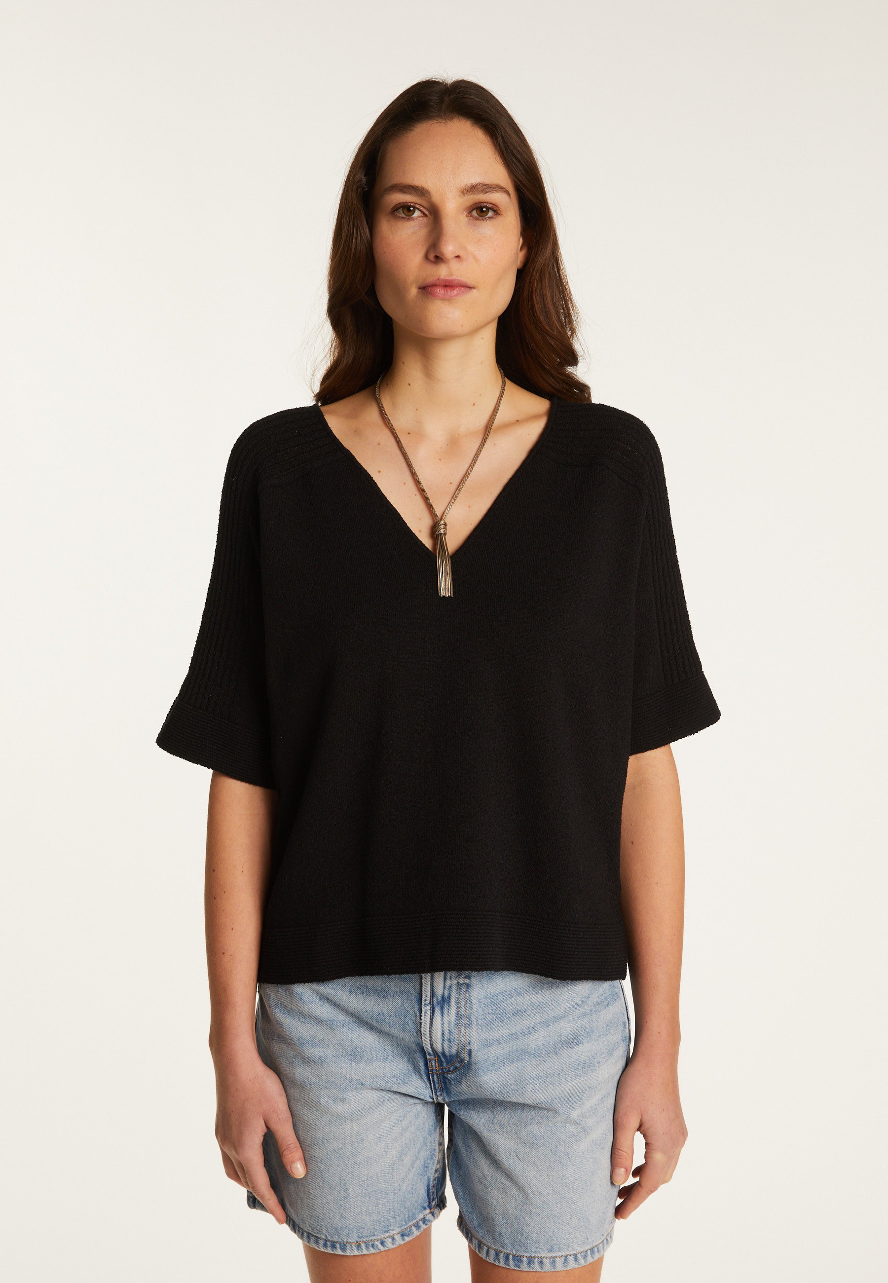 Cotton V-neck T-shirt - Devy