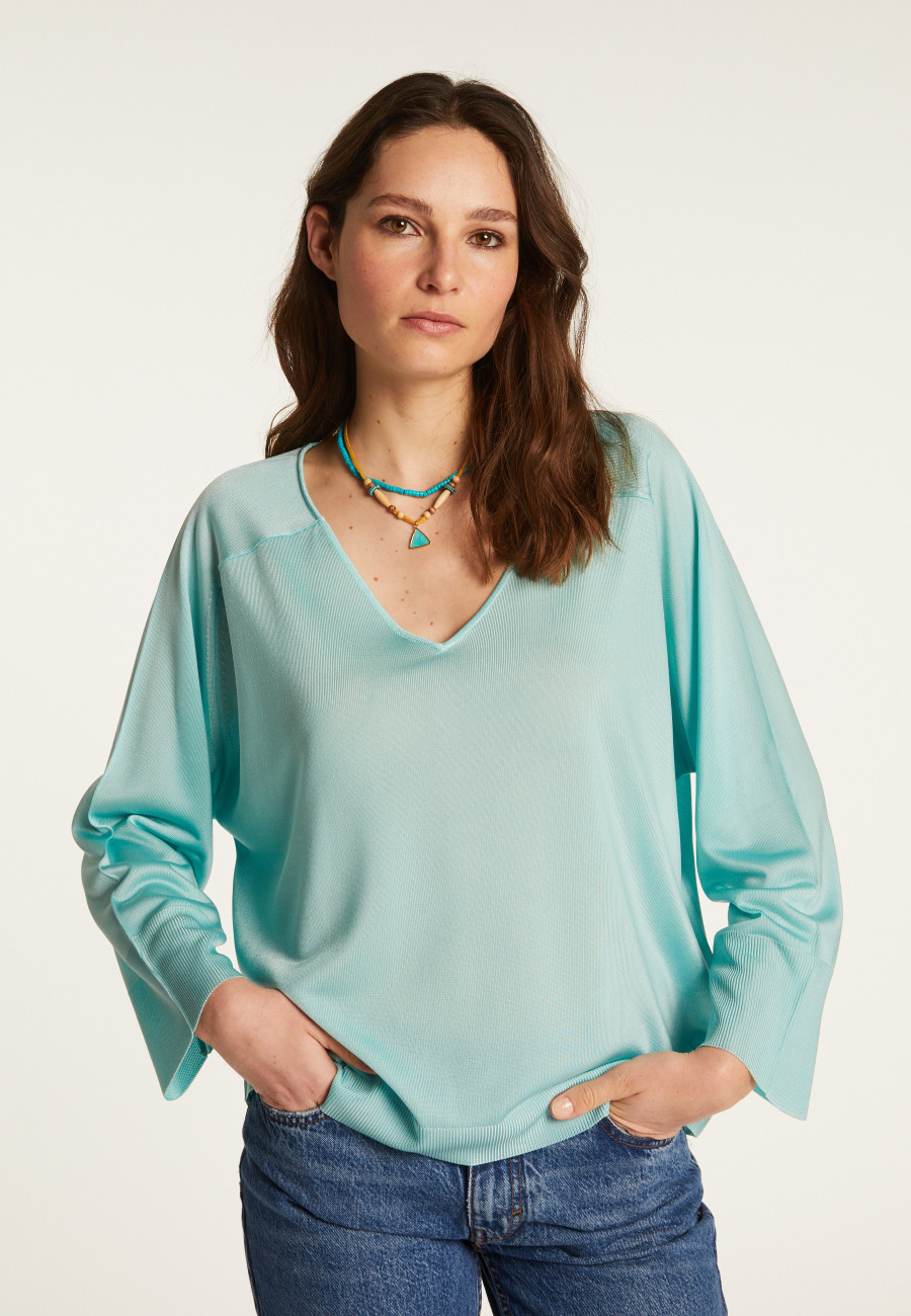 V-neck sweater in light thread - Delly