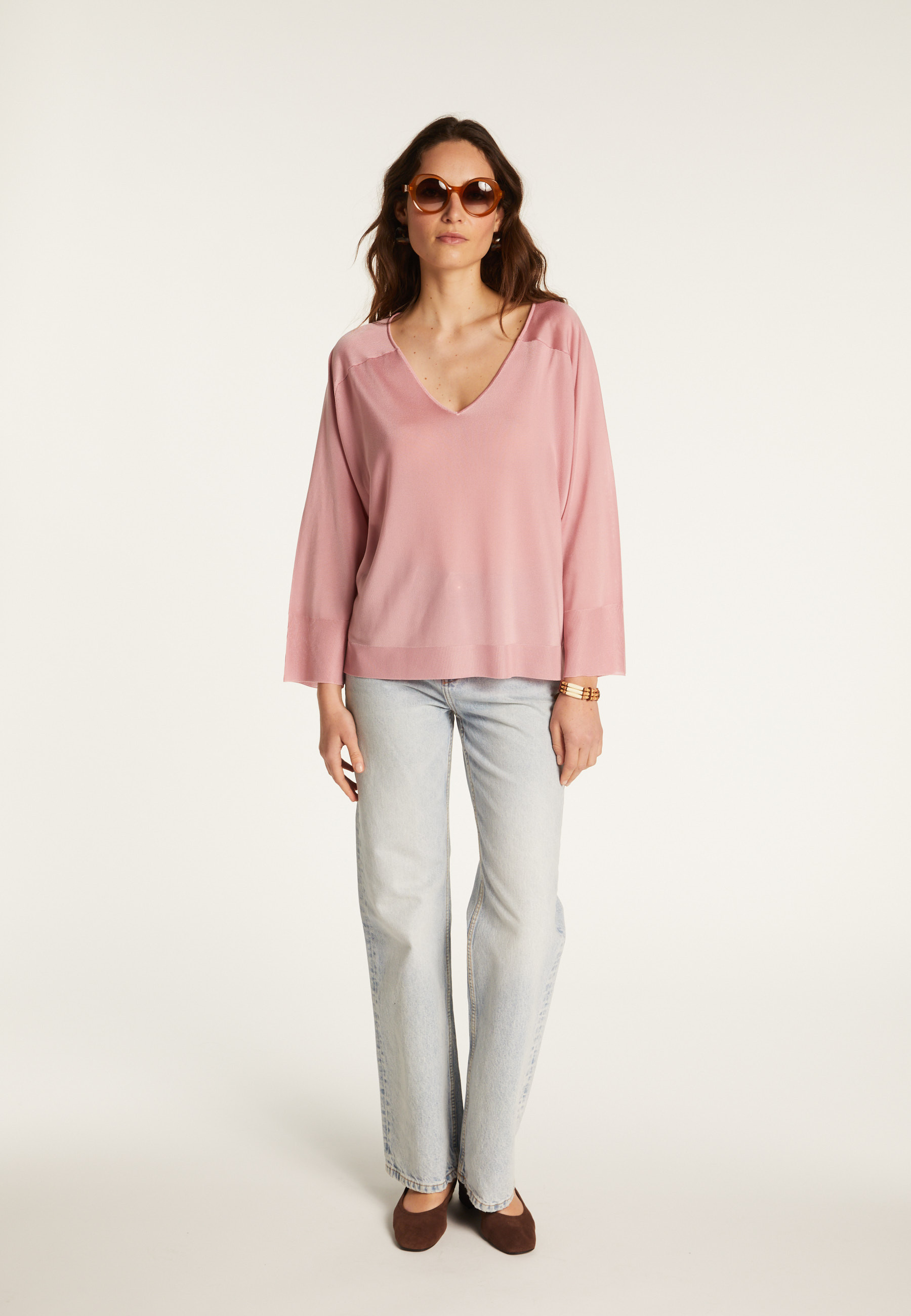 V-neck sweater in light thread - Delly