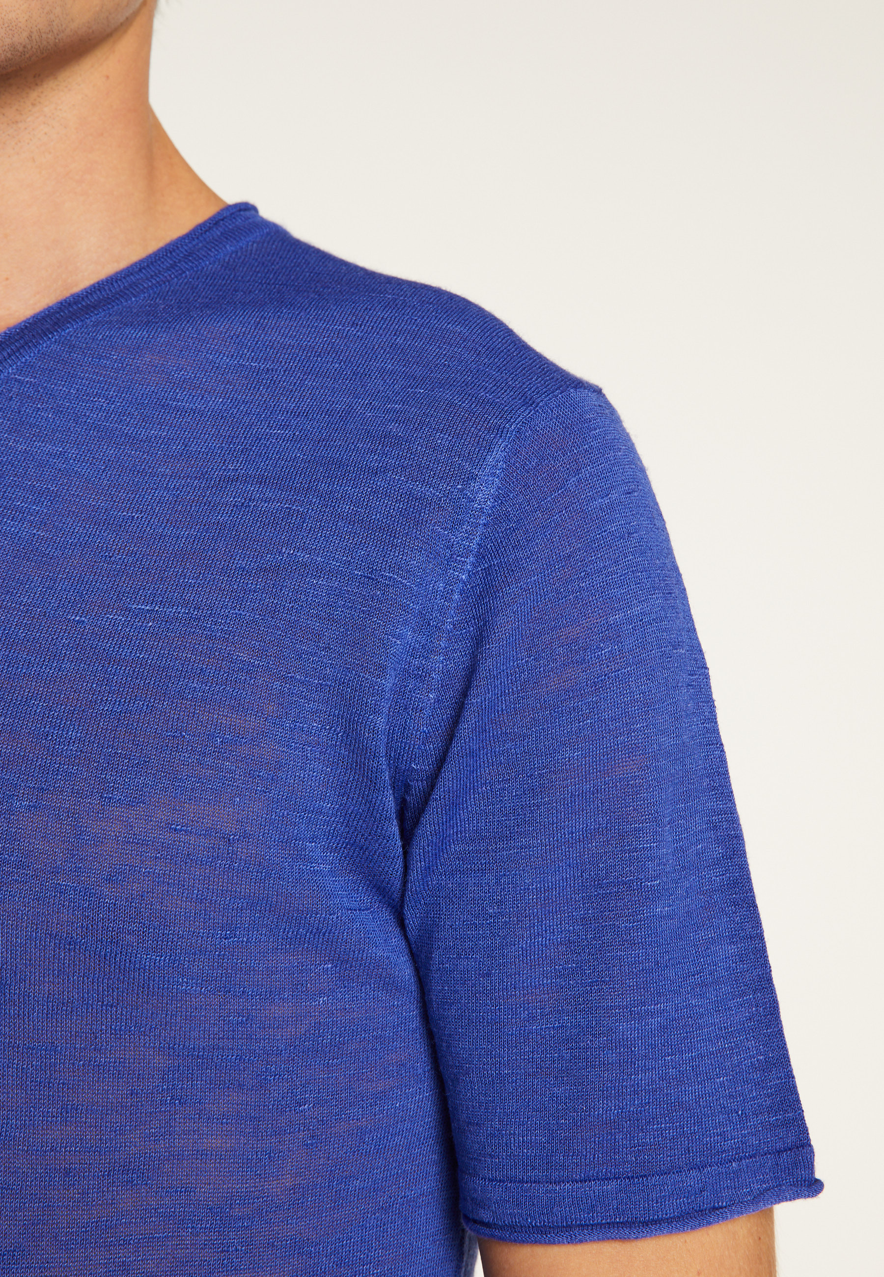 T-shirt col V en coton - Reuben