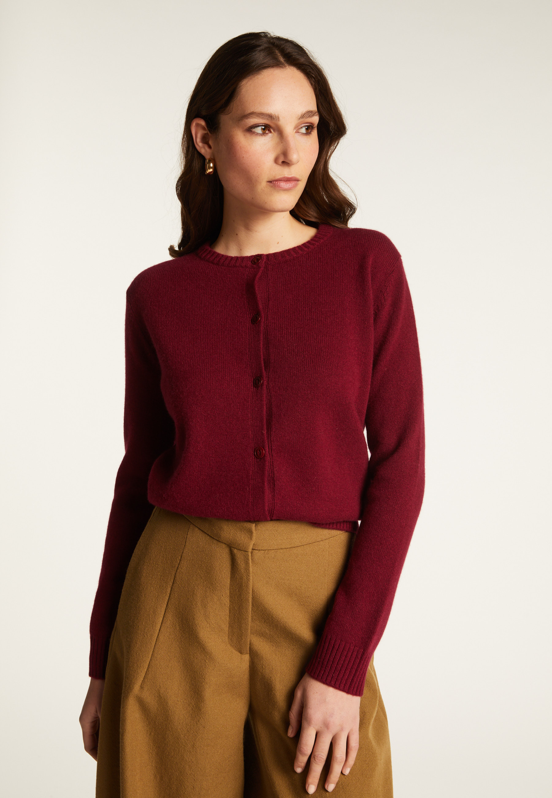 Round neck cashmere cardigan with buttoned - Adelys