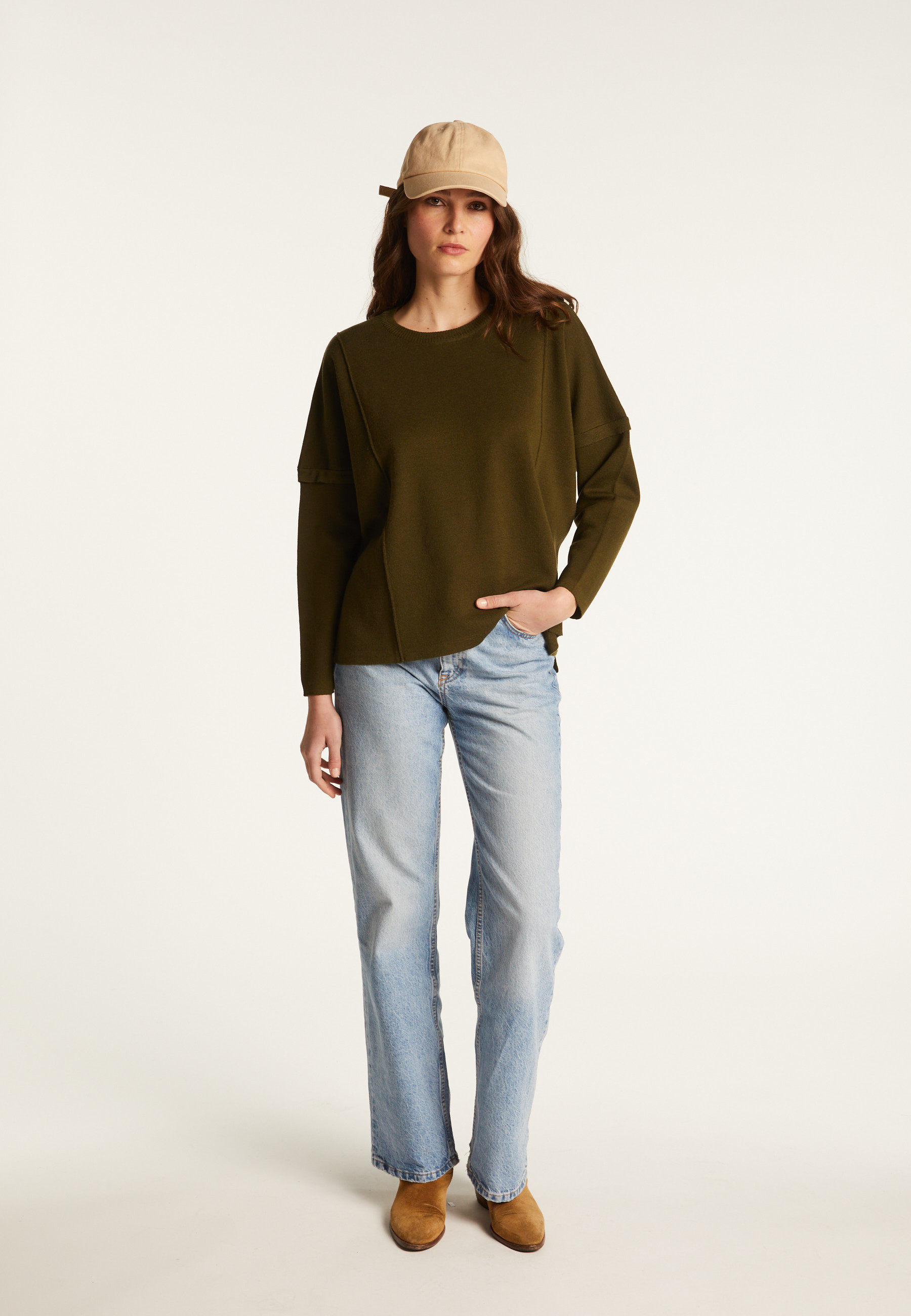 Loose-fit round-neck sweater in merino wool - Guerande