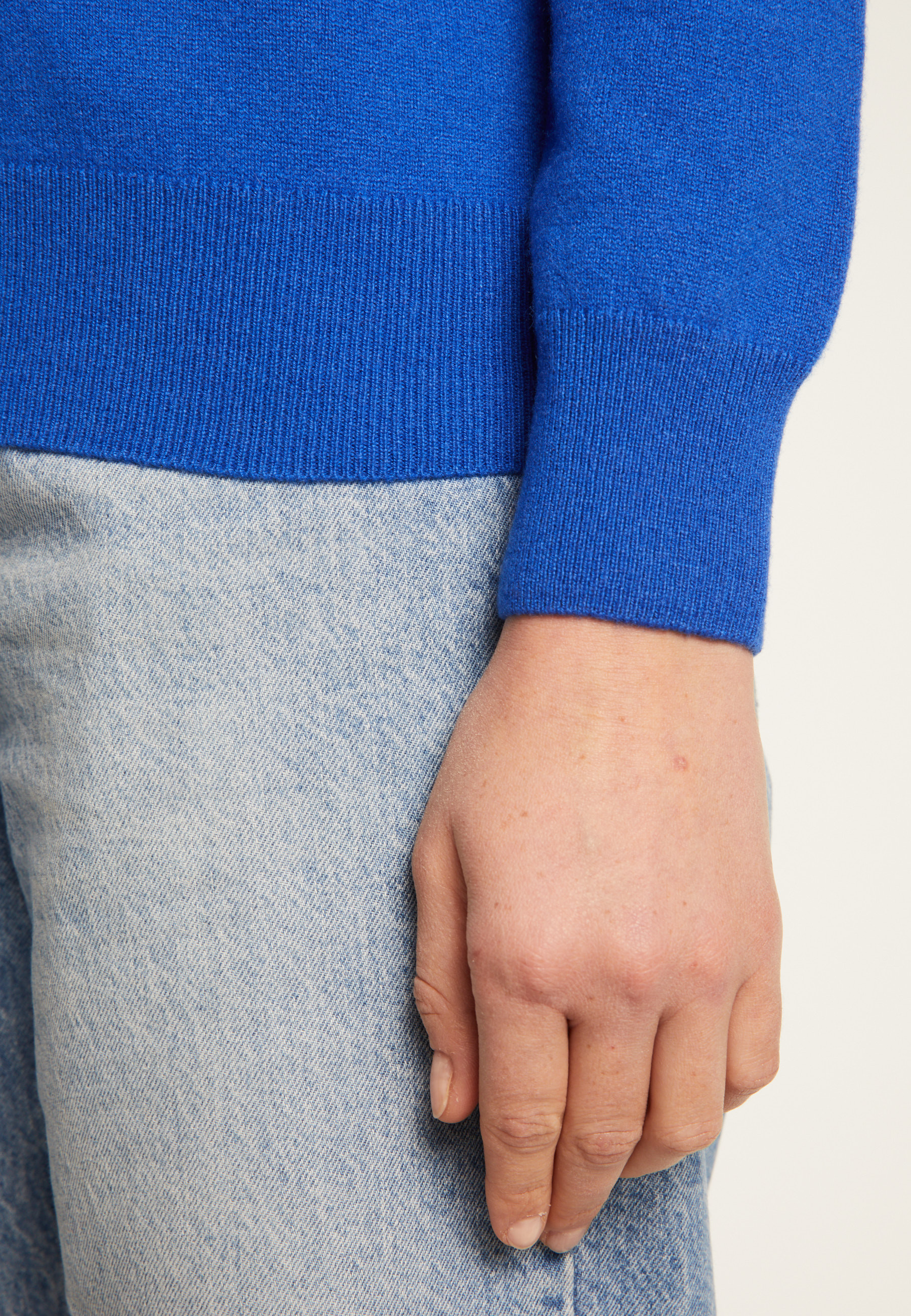 Pull col V en cachemire - Abel 8270