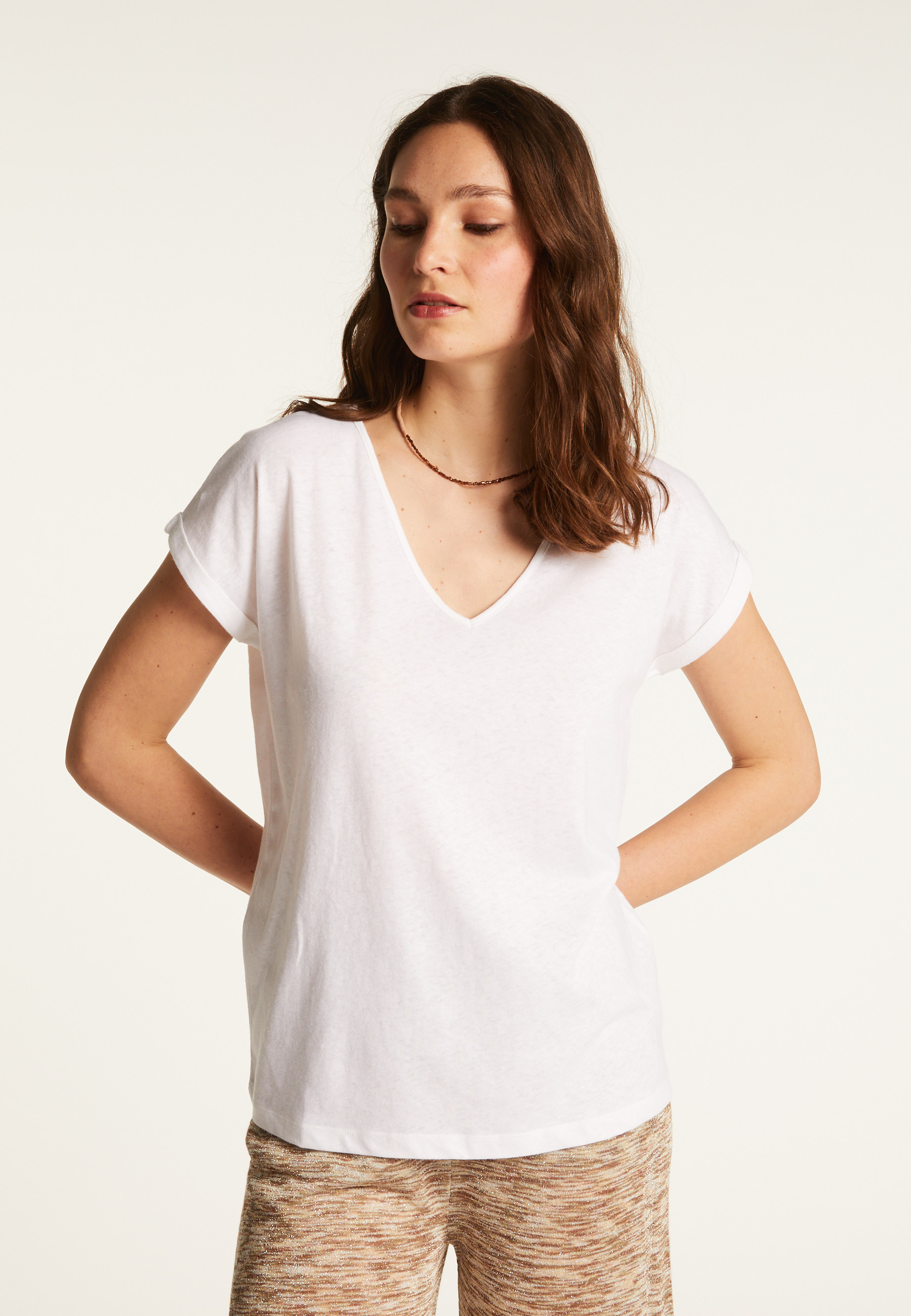 Cotton V-neck T-shirt - Dasha