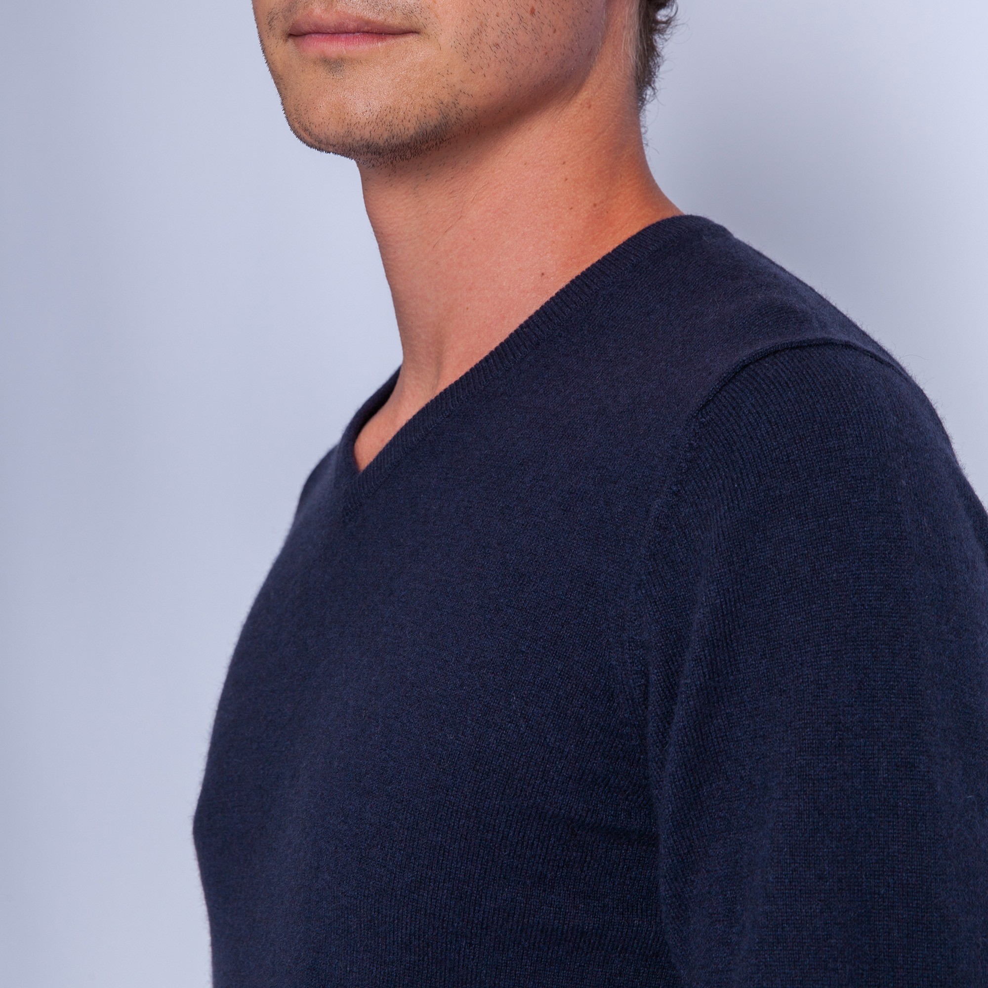 V collar cashmere sweater - Ferdinand